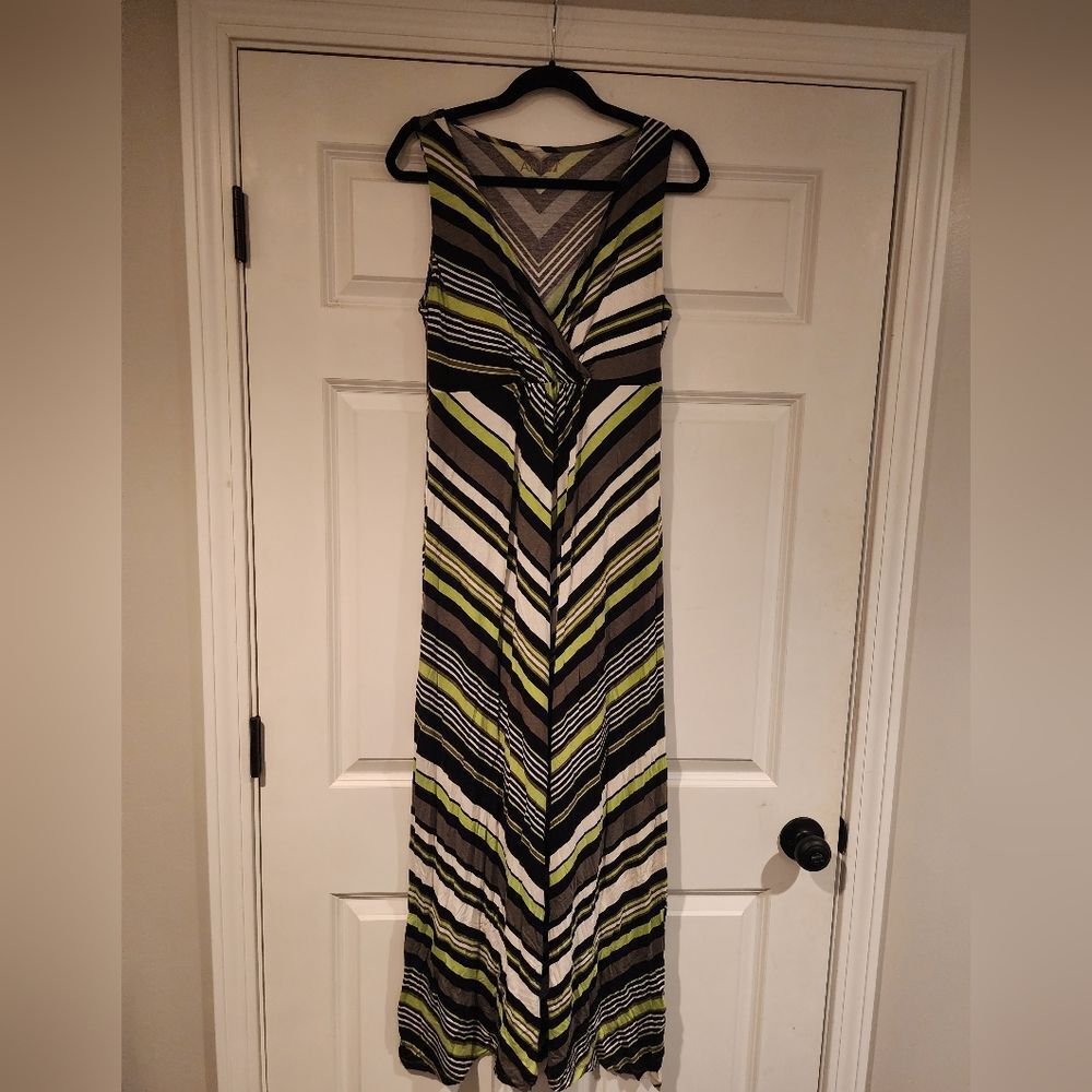 Apt 9 stretchy green, white, and black striped maxi dress M